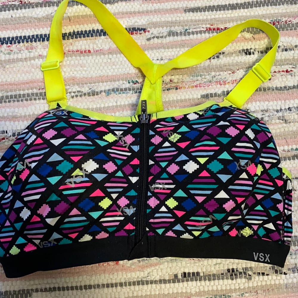 Supportive Victoria’s Secret sports bra